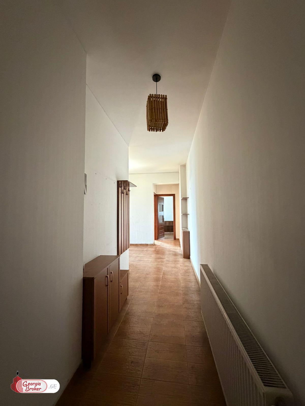 nearly repaired 3-room apartment for sale